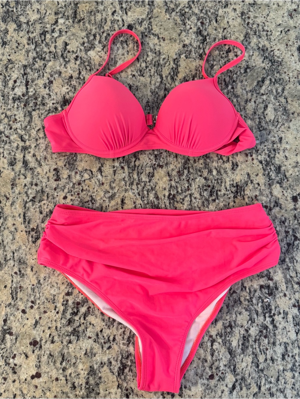 Women’s Pink Ruched Bikini Set - Classic Two-Piece Swim